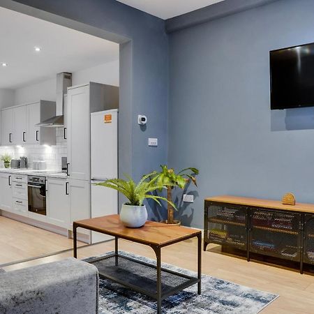 Birkenhead - 2 Bedroom House 外观 照片