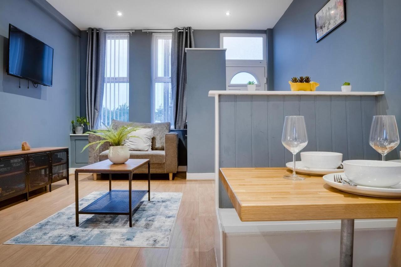Birkenhead - 2 Bedroom House 外观 照片