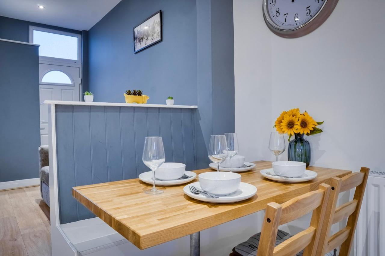 Birkenhead - 2 Bedroom House 外观 照片