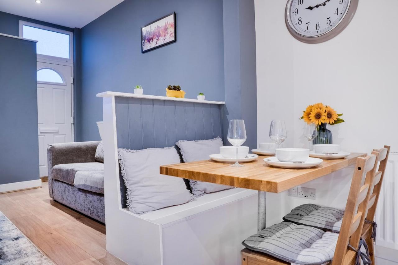 Birkenhead - 2 Bedroom House 外观 照片